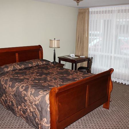 לונגוויו The Monticello Hotel מראה חיצוני תמונה