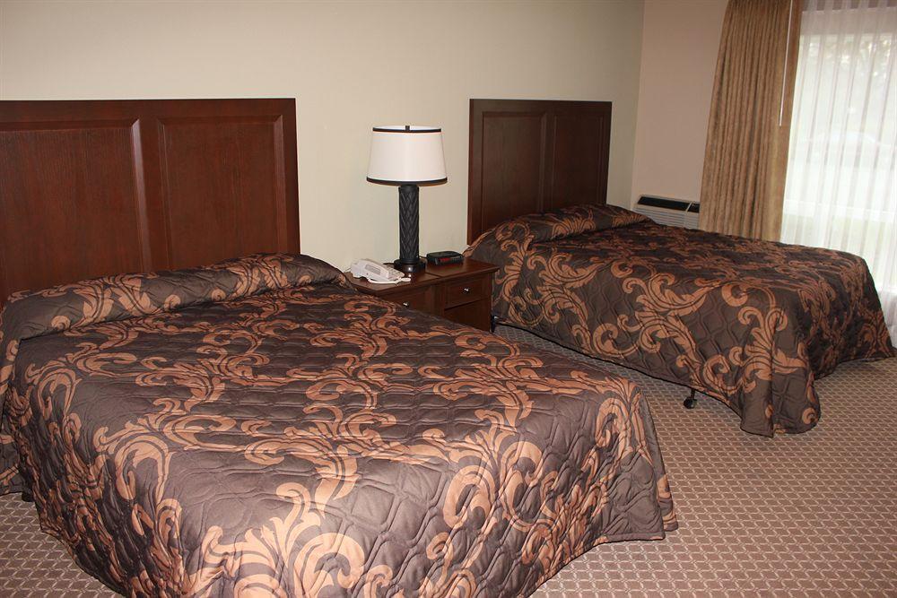 לונגוויו The Monticello Hotel מראה חיצוני תמונה